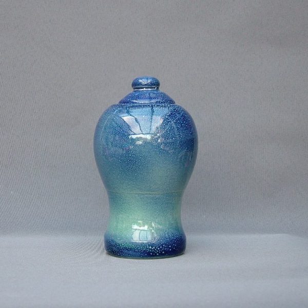 Keramische eigen ontwerp keepsake urn, Blauwgroen