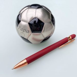 K1151 - Mini Voetbal Urn Football Matzwart – Geborsteld Zilver (0.64 liter)